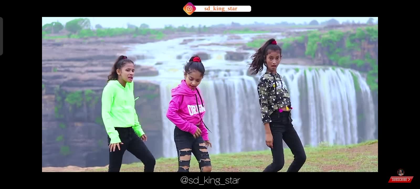 Yed satay teri / beby girl dance