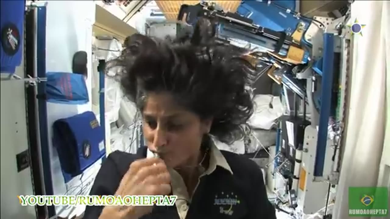 Life on Board the international Space Station: from launch to return - A vida na