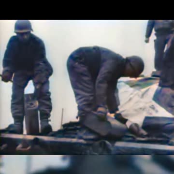 US Troops Triumphantly Salvage King Tiger Tank - COLOURIZED 🇺🇸👑🎥