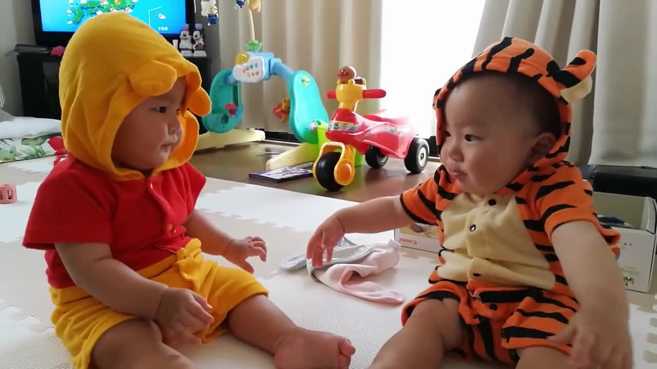 talking twin baby brothers funny and cute