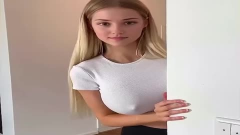 Lilly Brown - Big bank tiktok challenge 🔥🔥❤️‍🔥ClipchampGirls #twerkmusic #gym #fit #workout