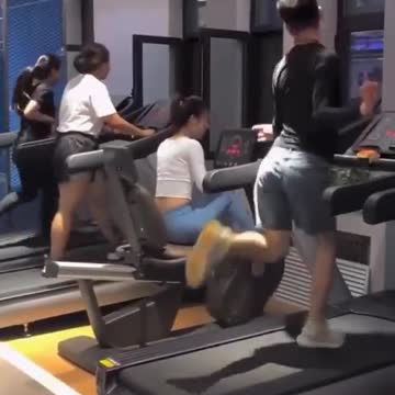 Funny Unknown Tranny on The treadmill