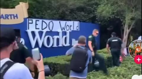 This happened at Disney World Orlando.