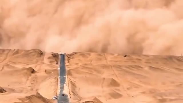 Do you dare to cross this sandstorm? It's shocking