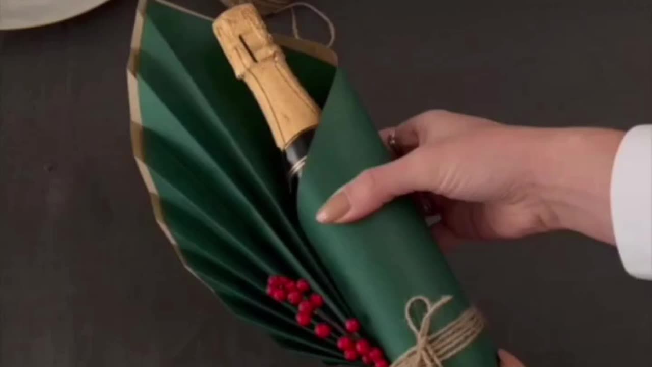 Tip on how to wrap a bottle 🥰