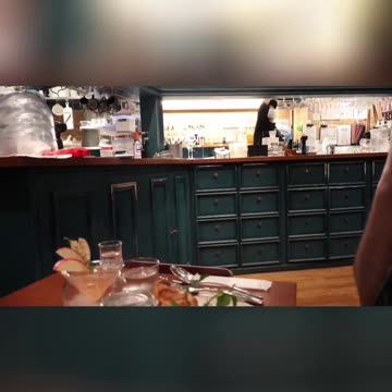 Exclusive Grilled Chicken Sandwich at Harry Potter Café IN JAPAN! #harrypotter #traveljapan