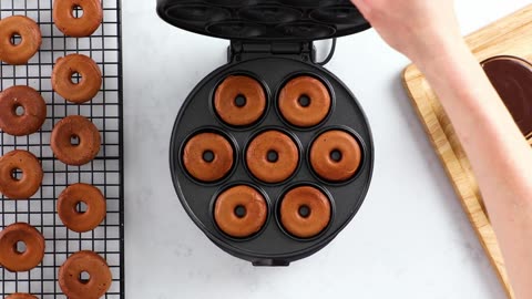 DASH Mini Donut Maker Machine for Kid-Friendly Breakfast, Snacks, Desserts & More