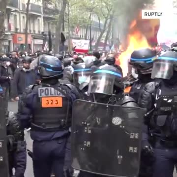 2 MAGGIO 2021 LONDRA SCONTRI TRA ANTIFA E POLIZIA