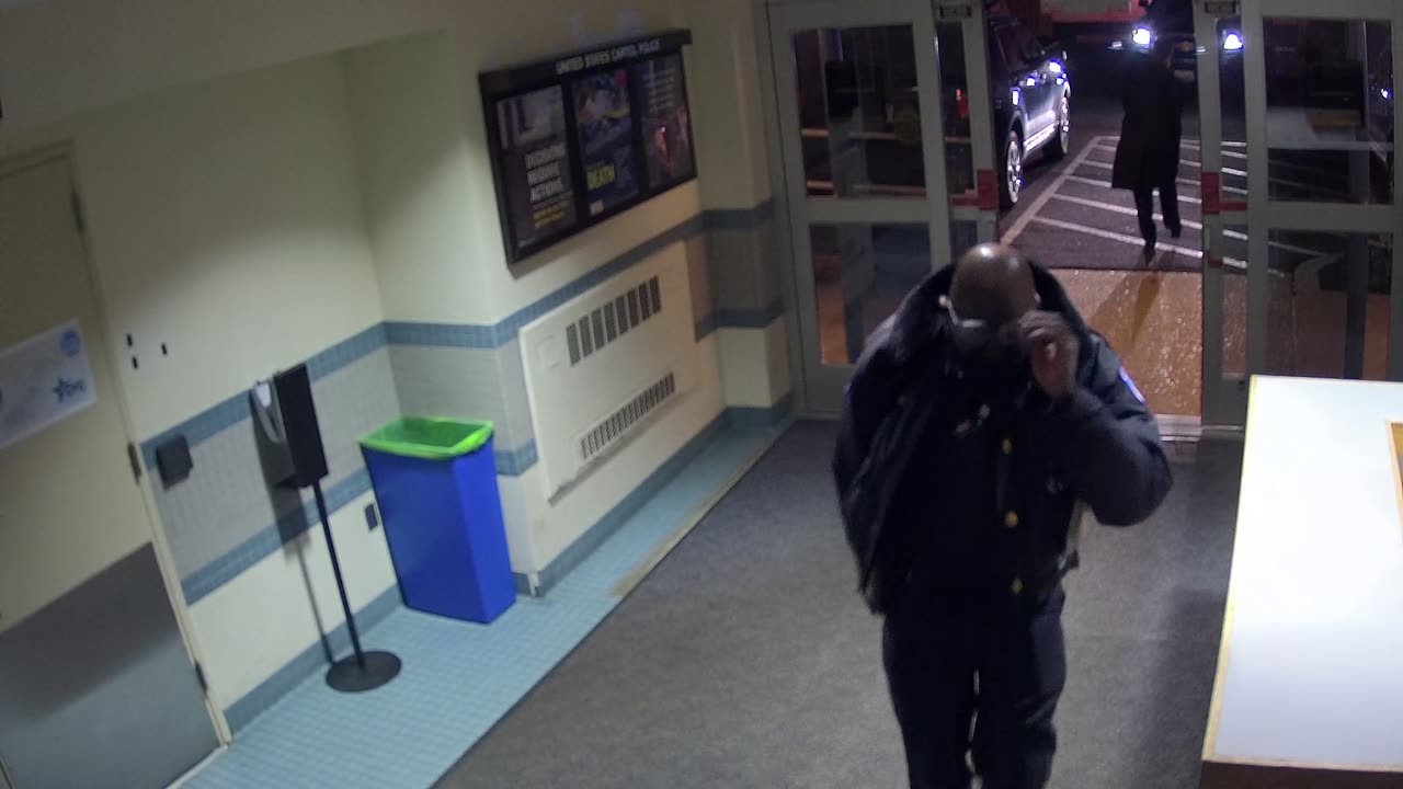 1662HQOB01WestDoor_2021-01-06_20h40min02s520ms.mp4