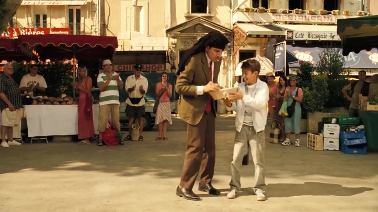 Mr. Bean Street Performer | Mr. bean holiday| Funny Video