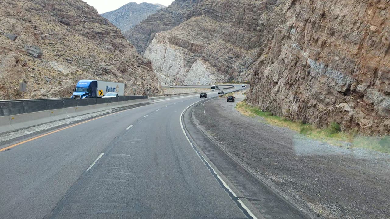 Trucking the Virgin River gorge.