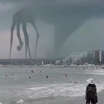 Quei massoni psicopatici stanno facendo la guerra dei mondi