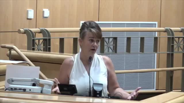 Patriot Lady discloses the CDC's initial lockdown plans for quarintine