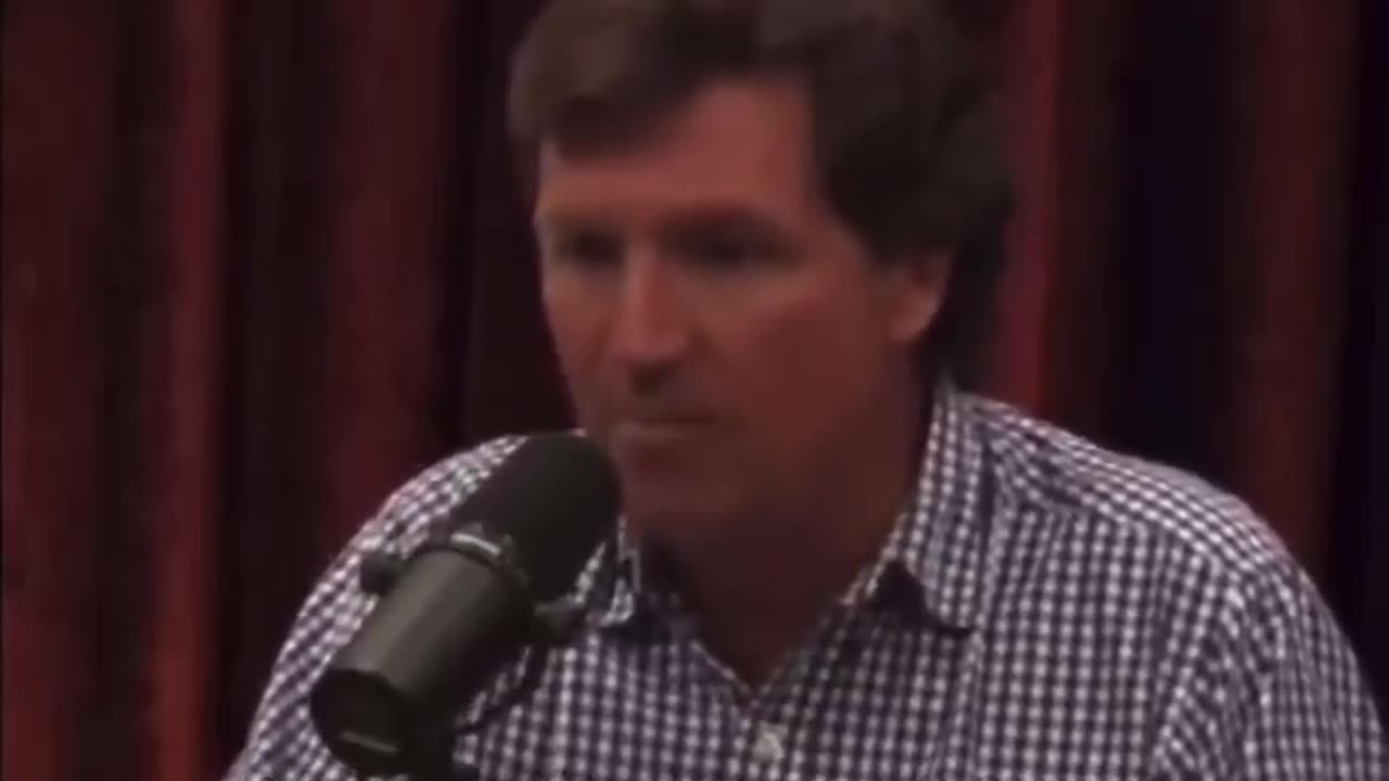 Tucker carlson talk about mike pompeo on joe rogan