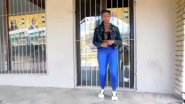 Amapiano best dance 2022 ungangibambi by akhona💯💯