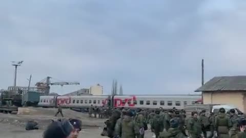 Large formations of troops boarding trains in Dagestan