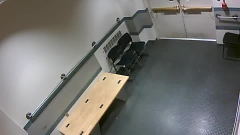 1657HQOB02PrisonerProcessingLobby_2021-01-05_21h20min01s433ms.mp4