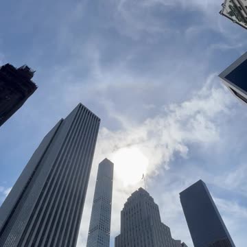 Manhattan New York sun halo