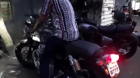 Royal Enfield Continental GT650 Loud Exhaust