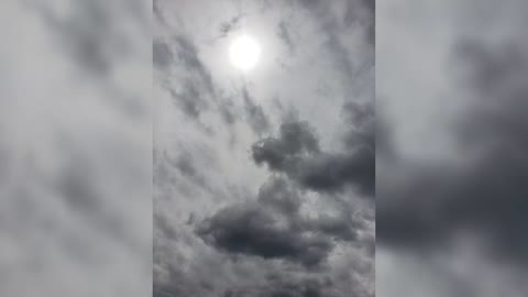 I obsessed with the clouds and chemtrails