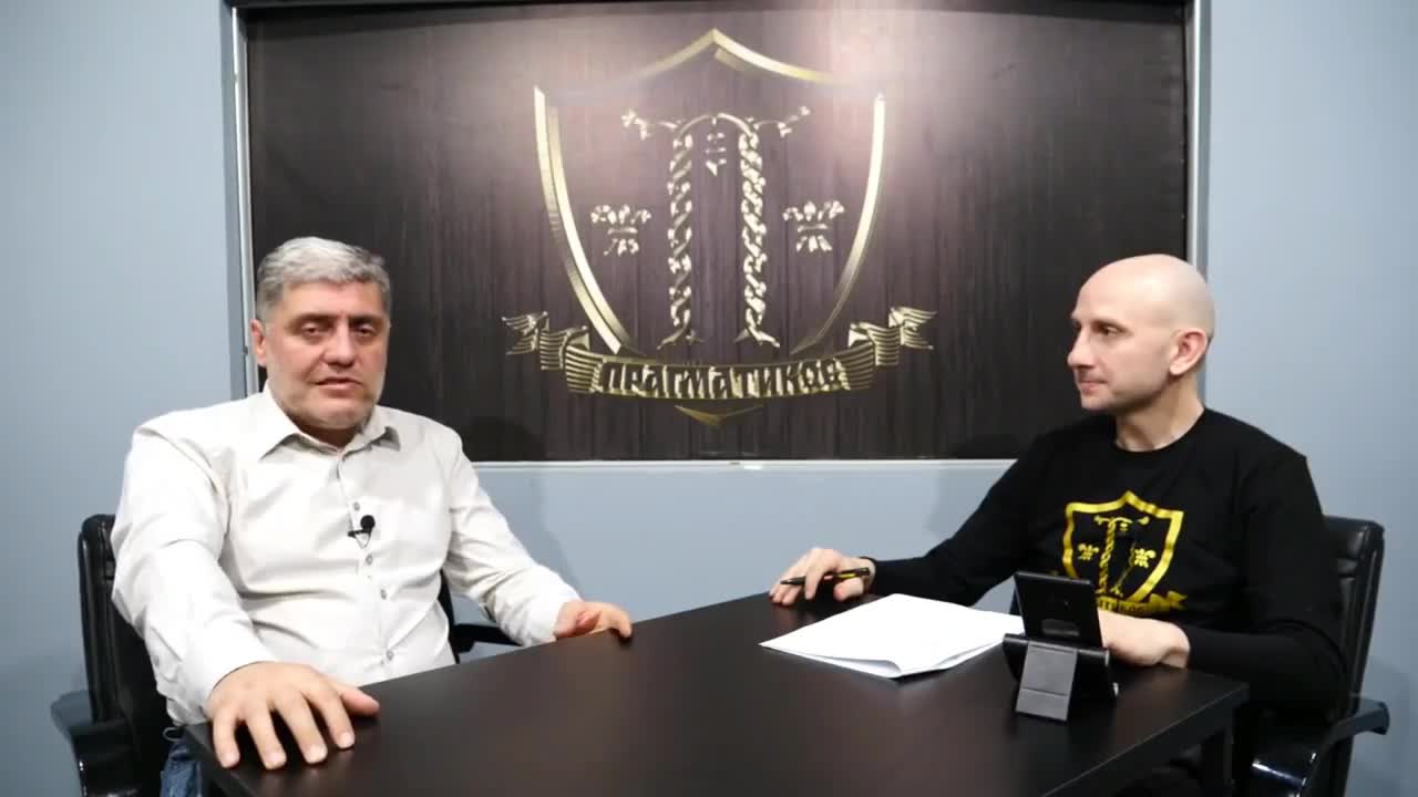 O 1.Maju i državnim praznicima (Miroljub Petrović)