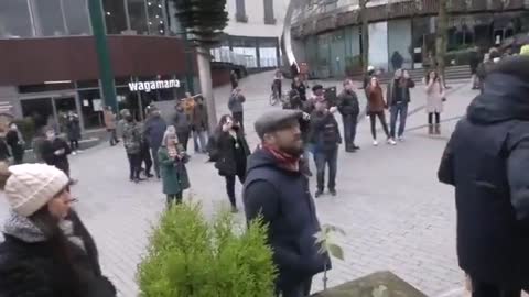 UK FIGHTS - YOU FIGHT - THEY CANNOT ARREST ALL! RESIST! YOUR KIDS ARE COUNTING ON YOU!