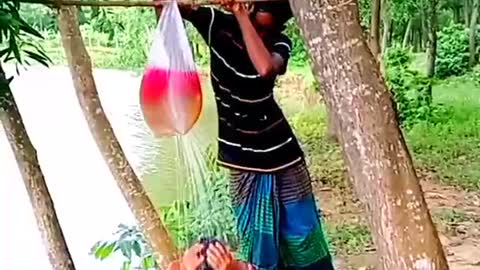 YOU MUST WATCH THIS VIDEO FUNNY VIDEO 2021 COMMEDY MAN VERY FUNNY