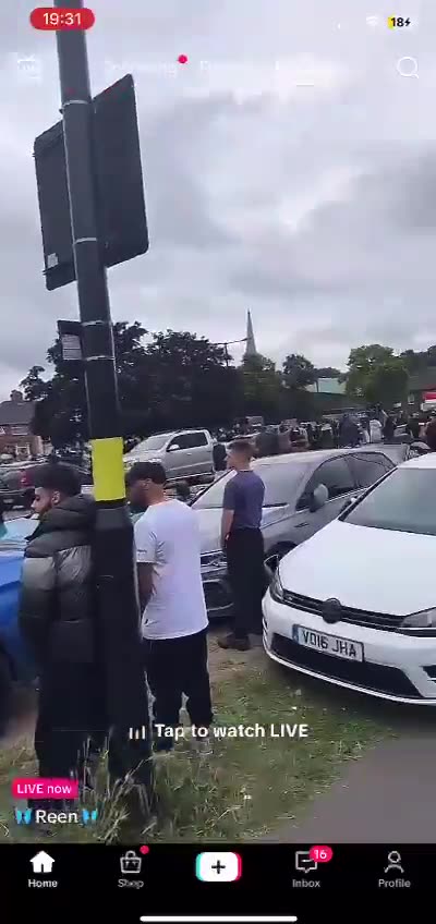 Hundreds of heavily armed Muslims are blocking roads in Birmingham