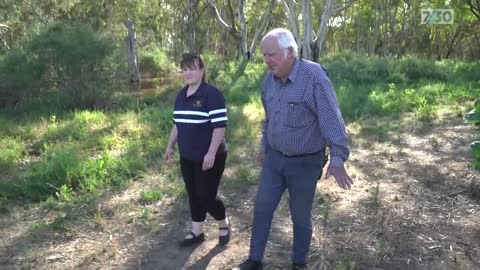 South Australian communities prepare as floodwater threatens to inundate properties _ 7.30