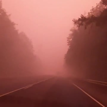 Crazy wildfire smoke haze on Highway 22 near Lyons, Oregon