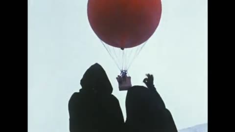 - John Lennon in a hot air balloon - (EXTRA FOOTAGE) -