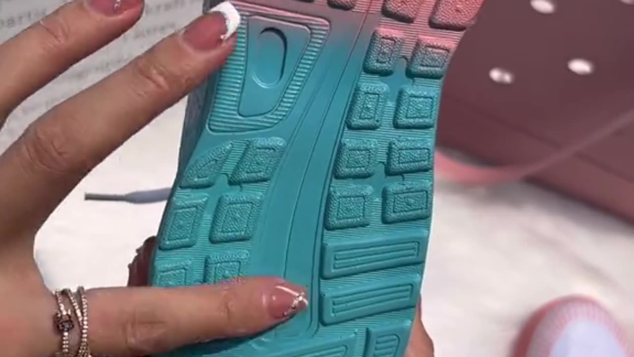 Tik tok sneakers