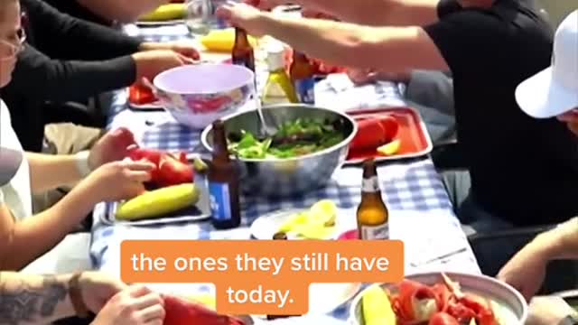 Justa classie old lobster bake at the Tselikis households