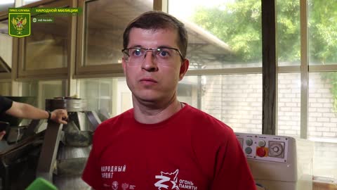 Sevastopolské úřady spolu s úřady LLR přivezly humanitární pomoc pro obnovení pekárny v Rubižném
