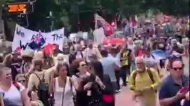 Massive Crowd In Sydney ~ Patriots Showing The Government That enough Is Enough 12/12/21