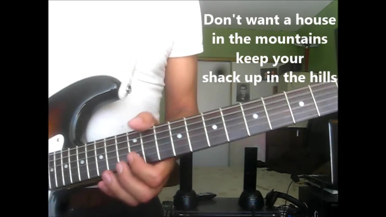 Don't Do It ~ Micky Dolenz ~ a Low-Risk Lesson.This song was from before Micky evolved into a Monkee.