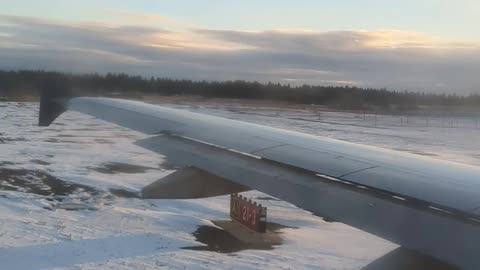 SPOKANE AIRPORT DE-ICING AND TAKEOFF!