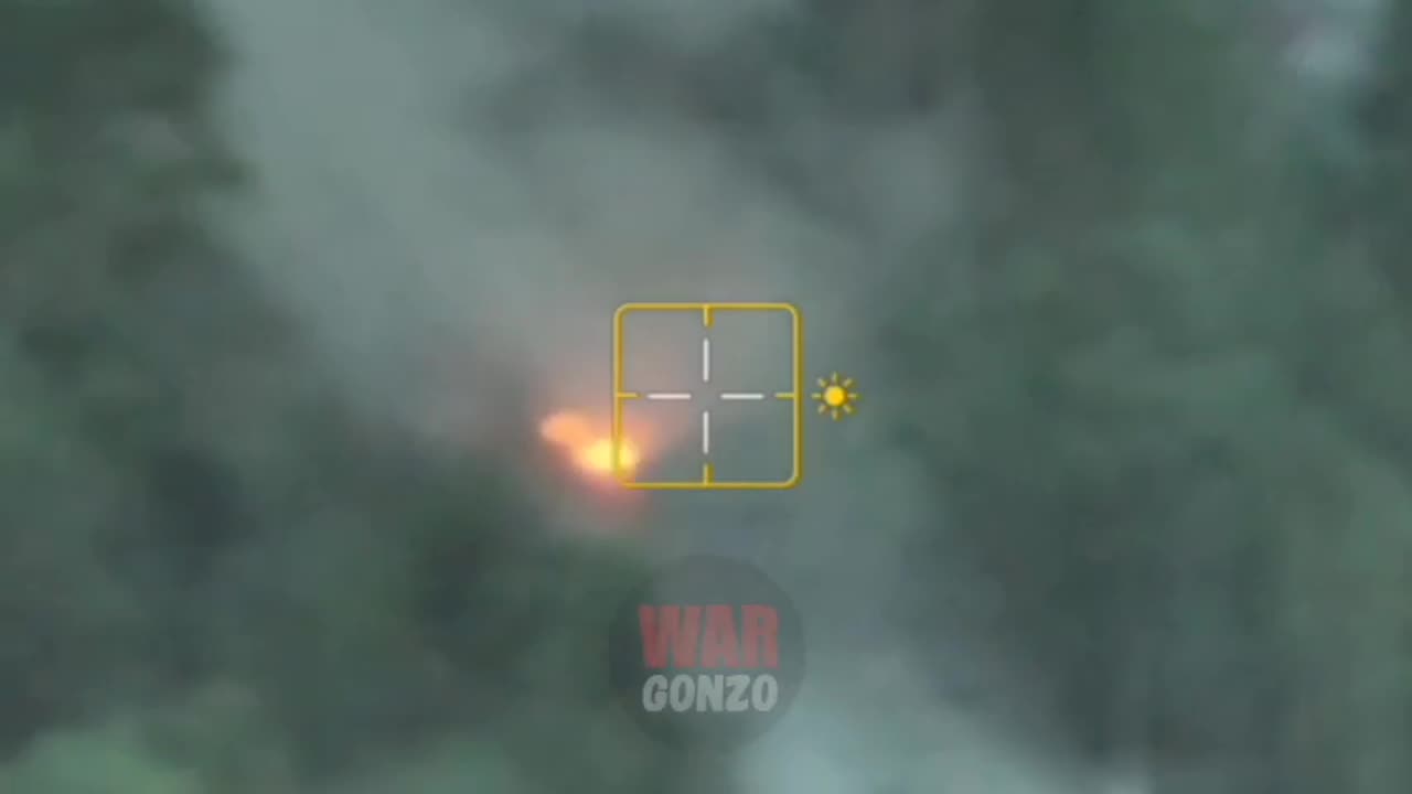 Ukranian T-64 running over mines in the Toretsk region