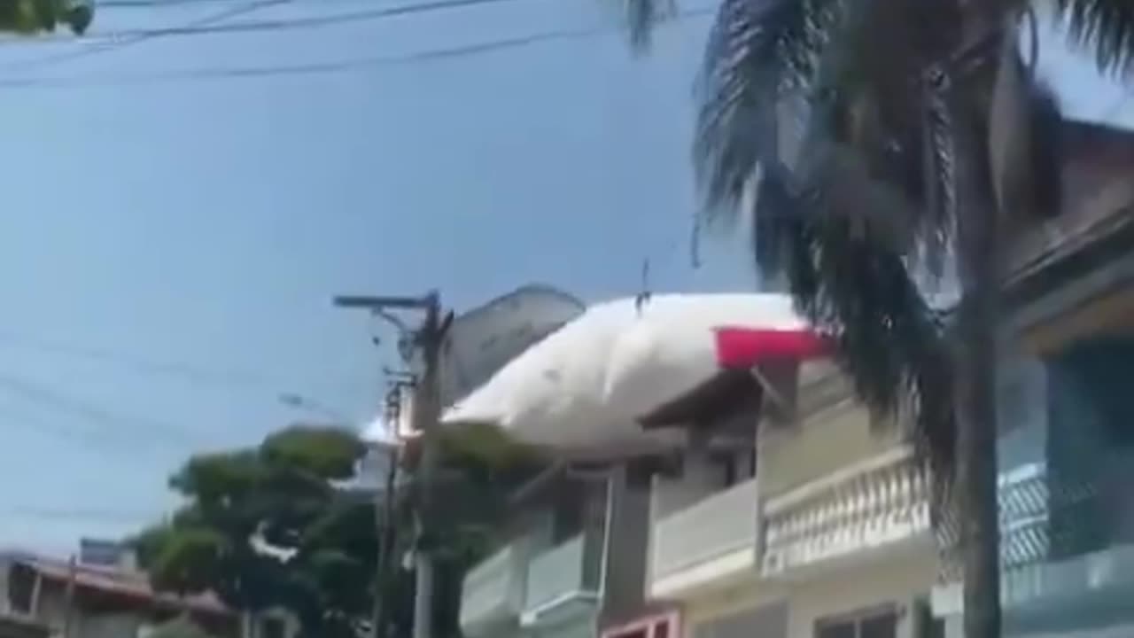 🇧🇷 🎥A blimp launched to support the São Paulo team in the semi-finals of the