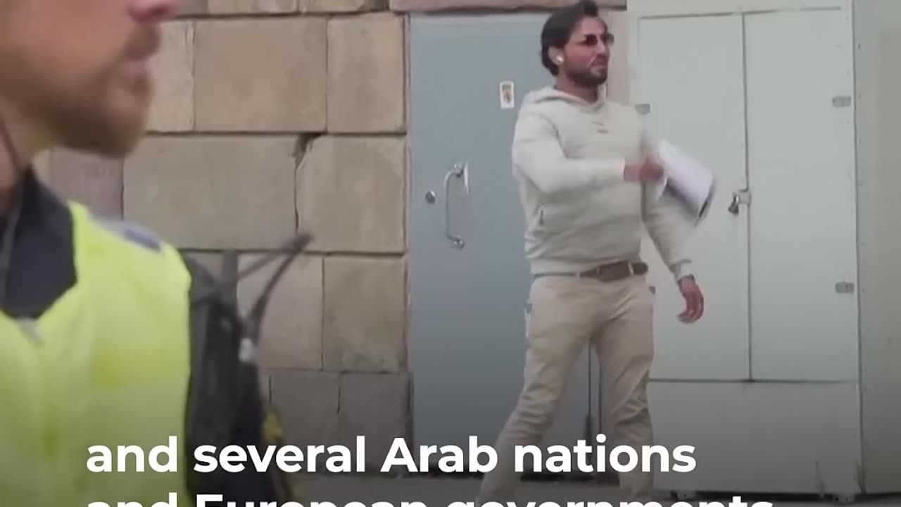 Video of Israeli forces burning the Quran and bombing Gaza mosque