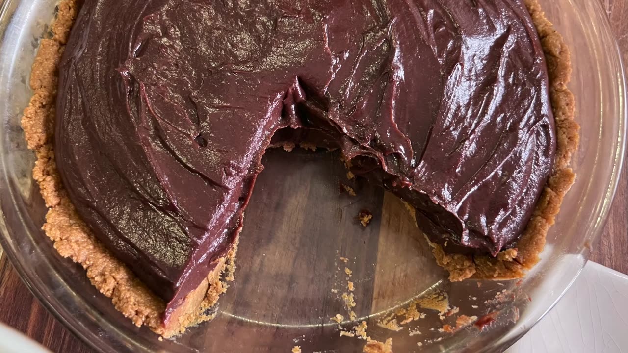 The Insane Peanut Butter Chocolate Chip Dessert