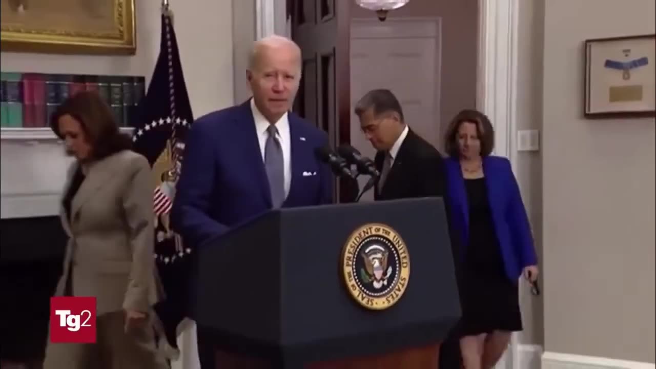 “END OF QUOTE” E LE ALTRE:LE GAFFE DEL PRESIDENTE USA JOSEPH BIDEN detto JOE TI RINGRAZIAMO PER TUTTE LE RISATE FATTE IN 4 ANNI PER TUTTE LE PUTTANATE DETTE E PER TUTTE LE ARMI E I SOLDI DATI ALL'UCRAINA PER LA GUERRA CONTRO LA RUSSIA