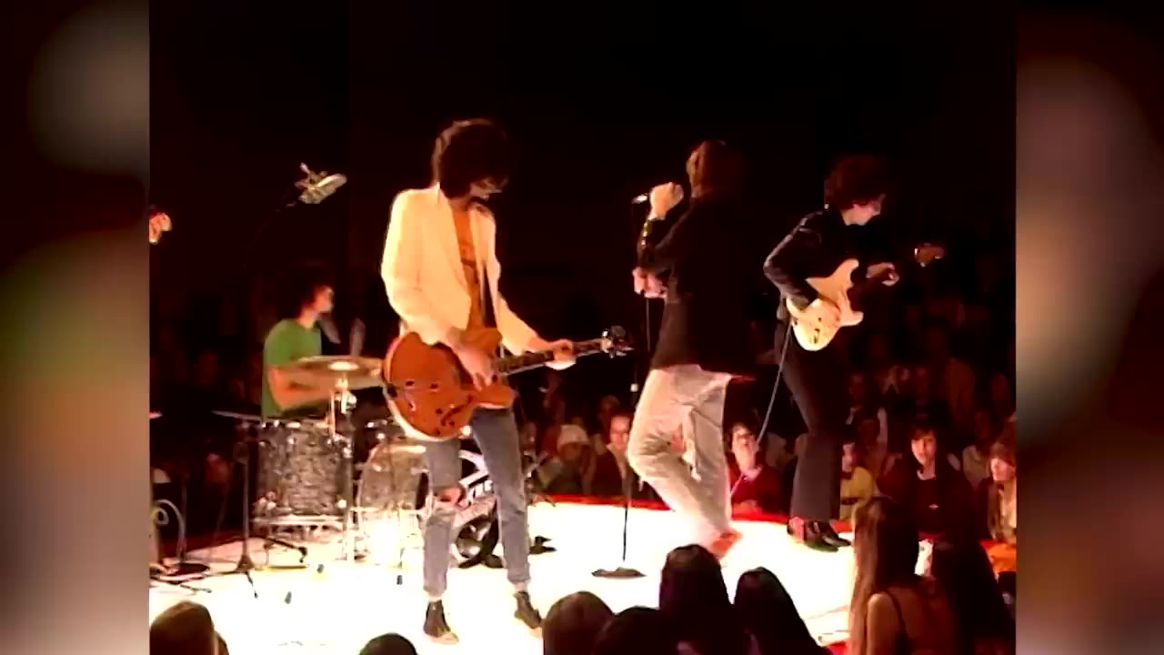 The Strokes - Live at MTV 2 Dollar Bill Concert (2002 )