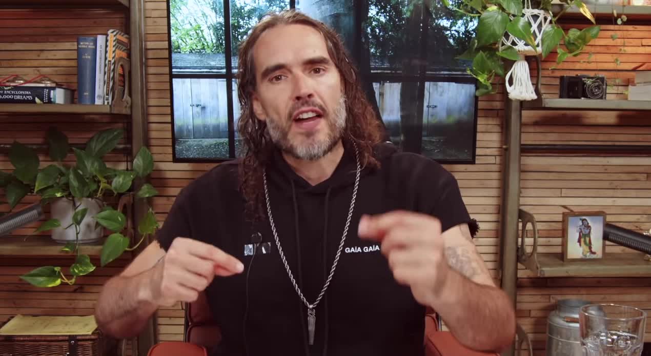 Russell Brand: "I don't think Elon Musk is purchasing Twitter for financial reasons, I think he's purchasing it for ideological reasons. I believe Elon Musk is interested in free speech"