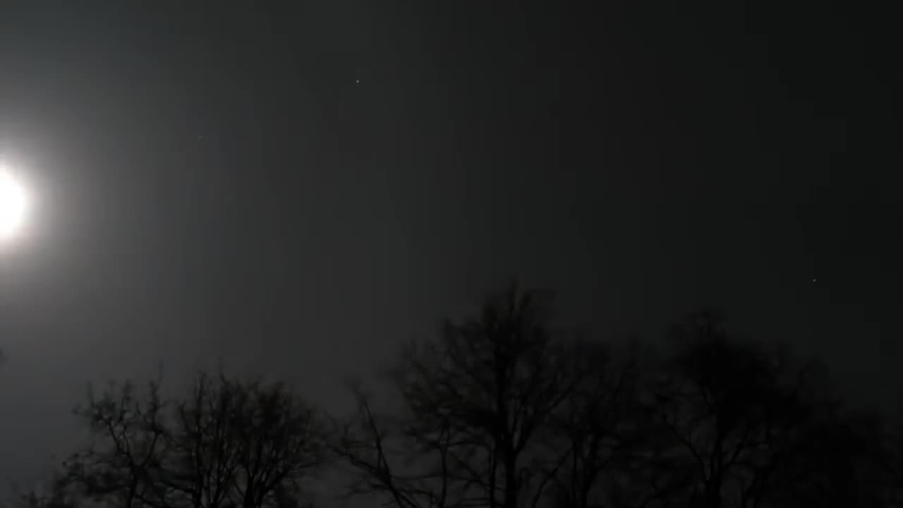 Total Lunar Eclipse (Time Lapse) - Totale Mondfinsternis (Zeitraffer)