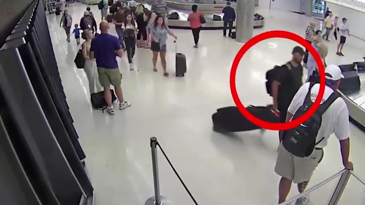 30 Airport Thieves Who Messed With The Wrong Security