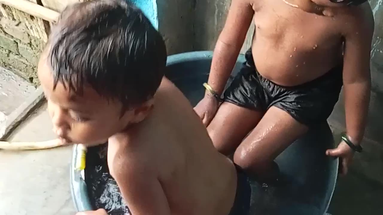 Child bath