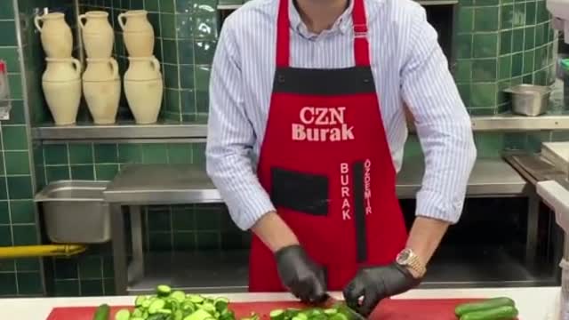 How to cut a tomato CZN Burak