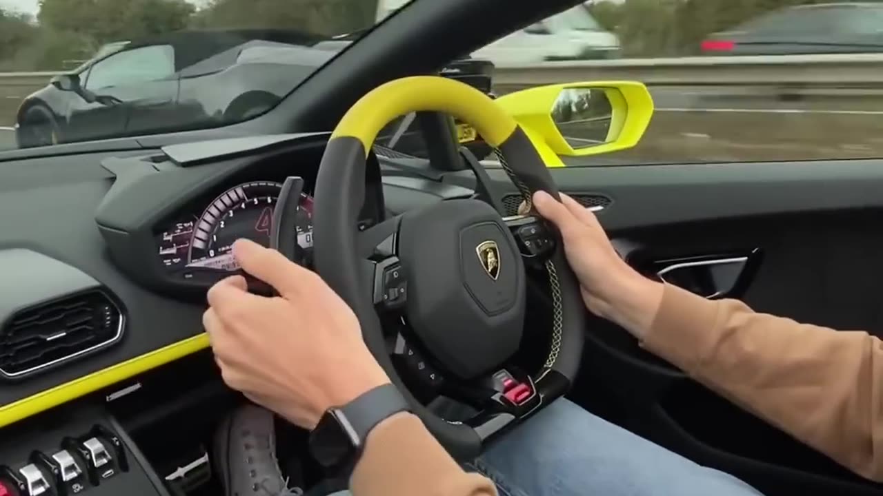 How NOT To Drive A Lambo #lamborghini #huracan #supercar