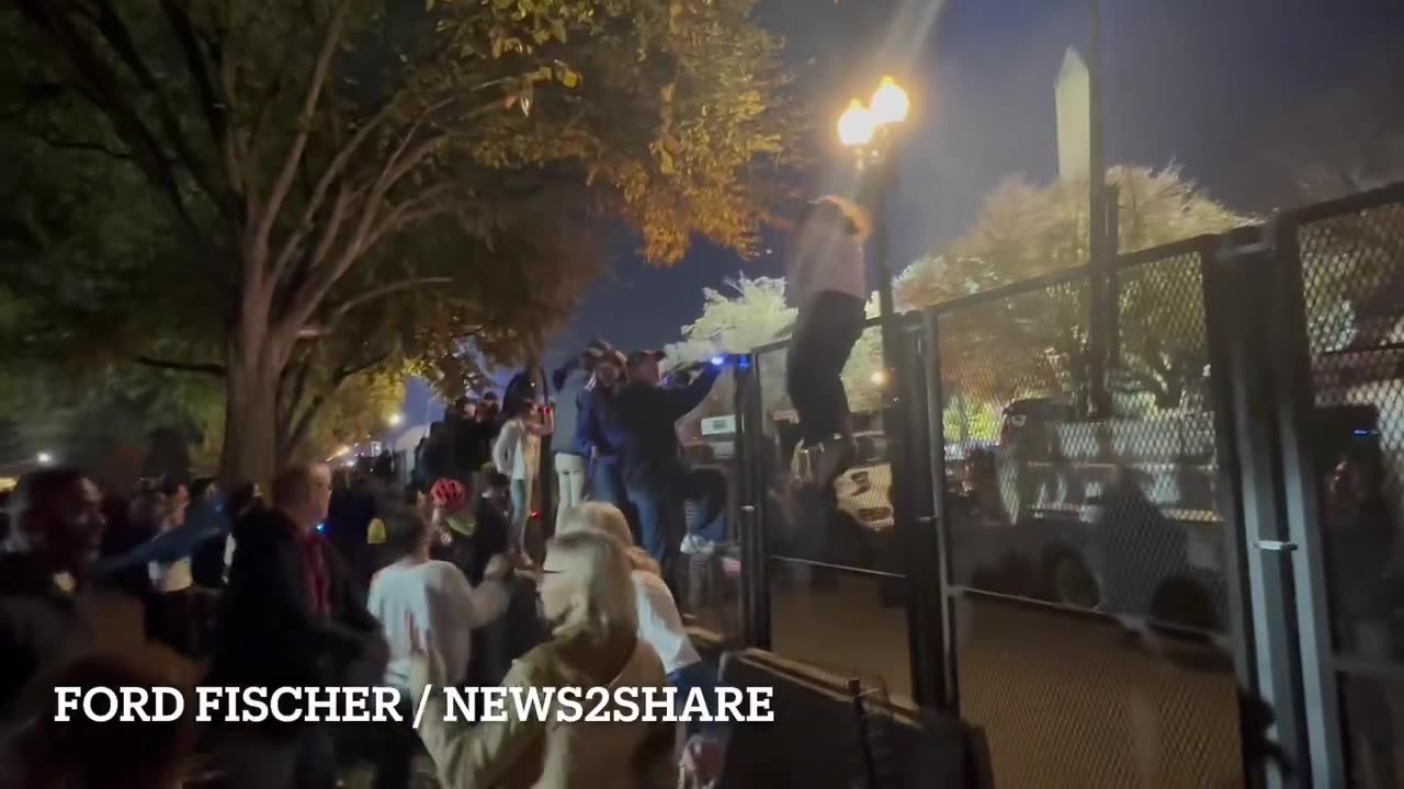 Chaos at Harris Rally: Attendees Scale Fences to Escape gates were closed